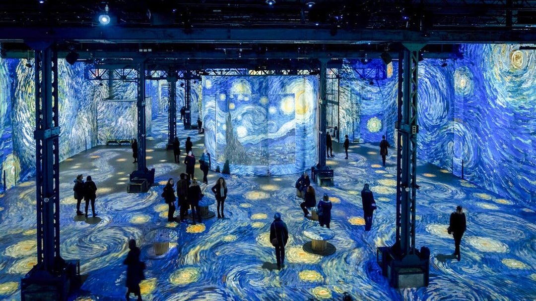 Starry Night projections at Atelier Des Lumières, Paris exhibition.