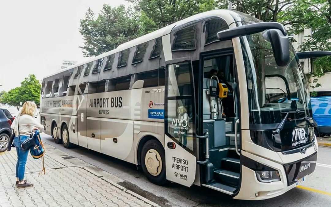 ATVO One-Way Tickets: Treviso Airport to/from Venice Piazzale Roma Image 3