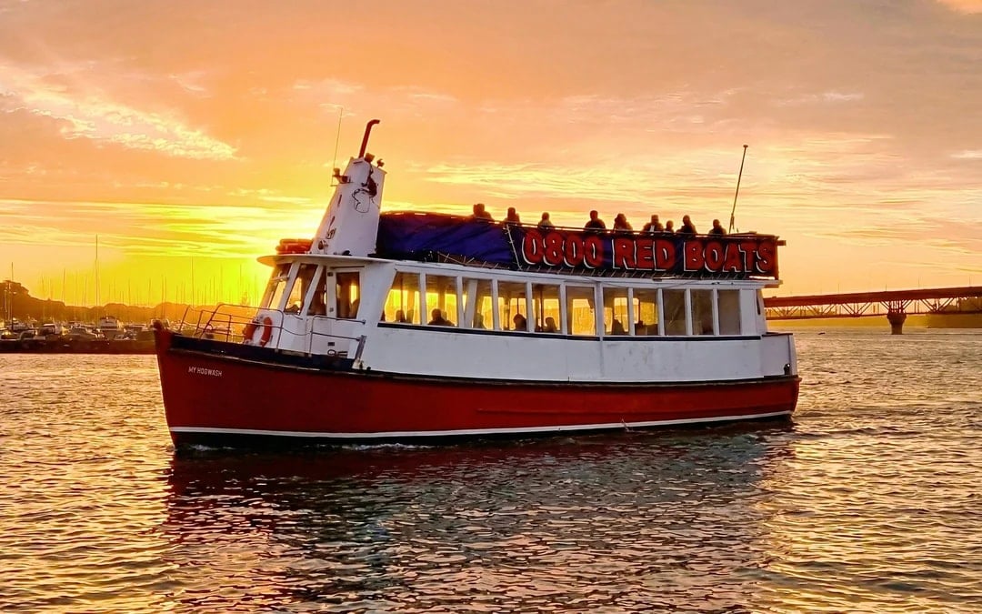 Auckland Harbour Sunset Cruise Image 1
