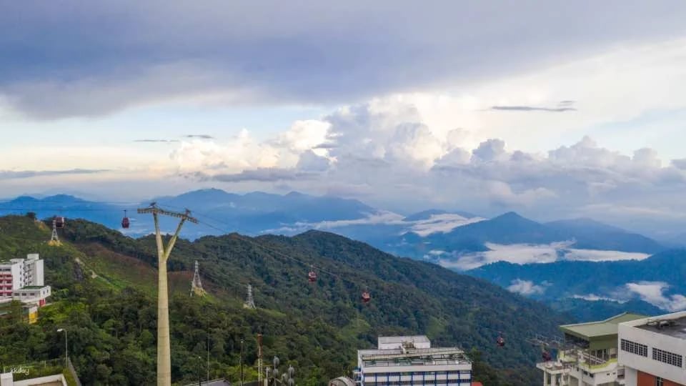 Awana SkyWay (Formerly known as Genting Highlands Premium Outlets Cable Car) | Pahang, Malaysia