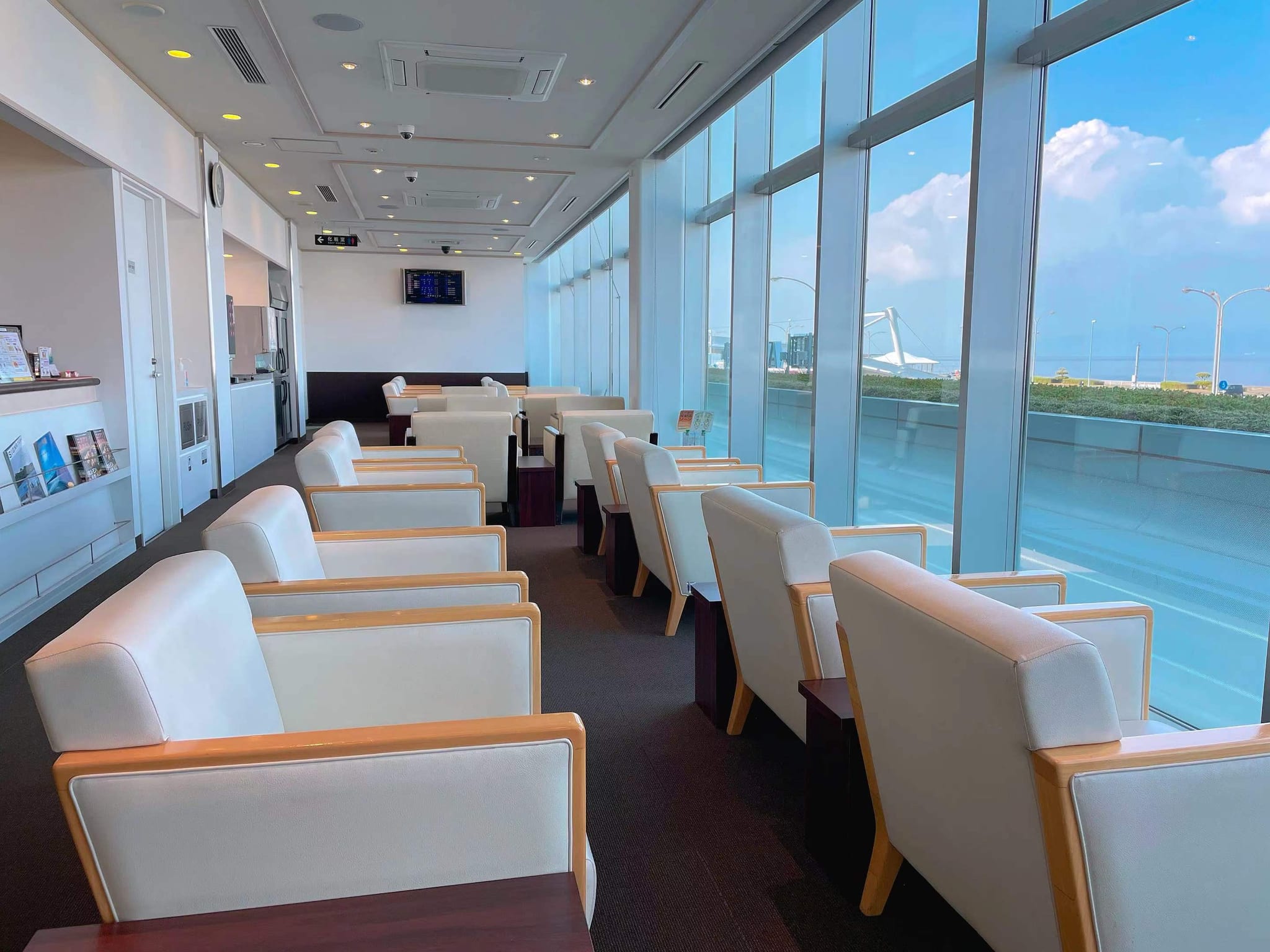 Business Lounge AZALEA Nagasaki Airport