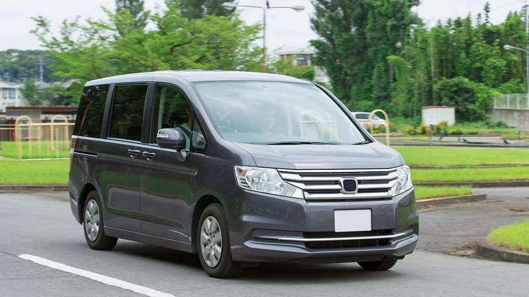 Minivan for private airport transfers in Mallorca.