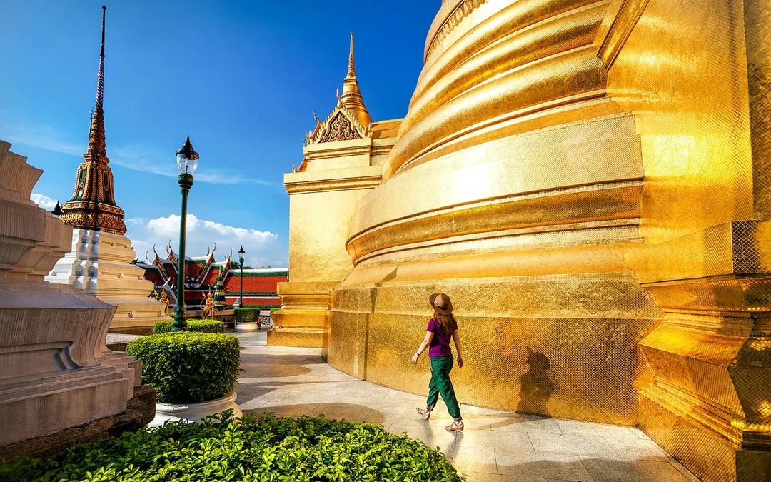 Bangkok City Highlights – Grand Palace, Wat Arun, and Wat Pho Guided Walking Tour Image 1