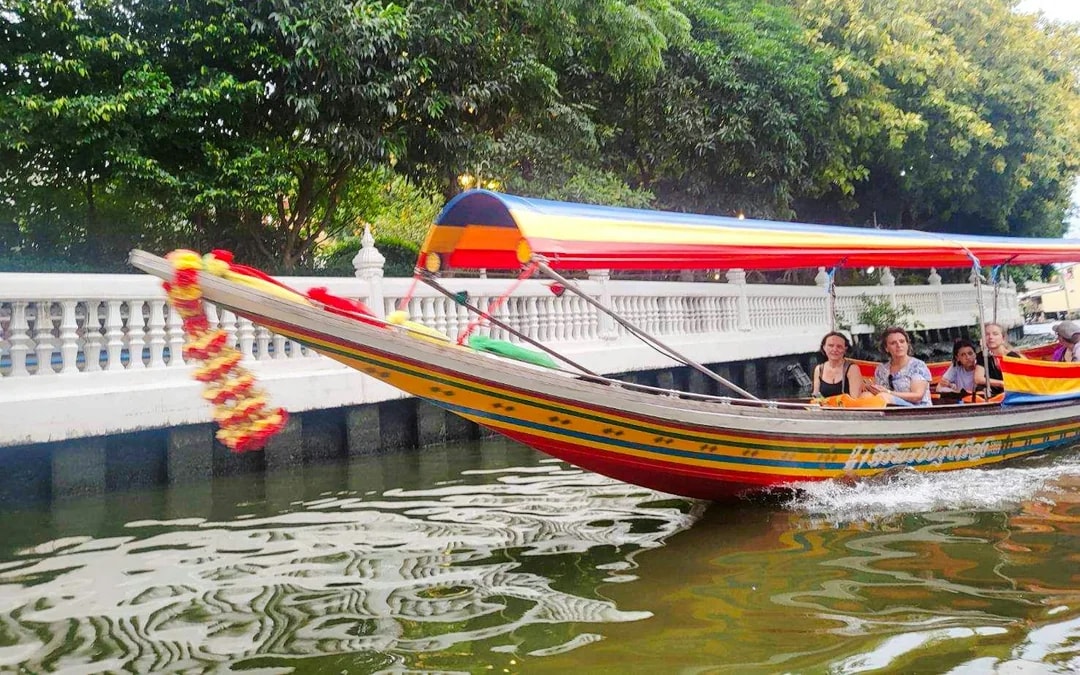 Bangkok Small-Group Royal Temples Tour with Tuk-Tuk Ride, Entry Fees Not Included Image 6