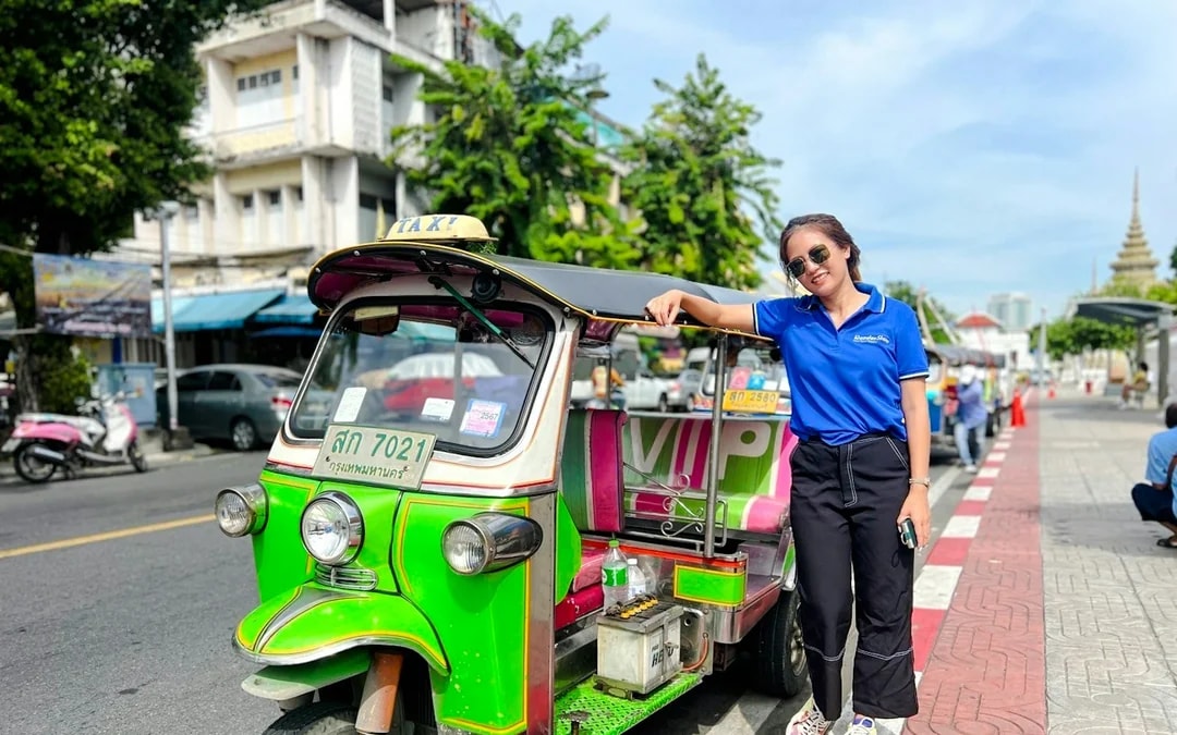 Bangkok Small-Group Royal Temples Tour with Tuk-Tuk Ride, Entry Fees Not Included Image 9