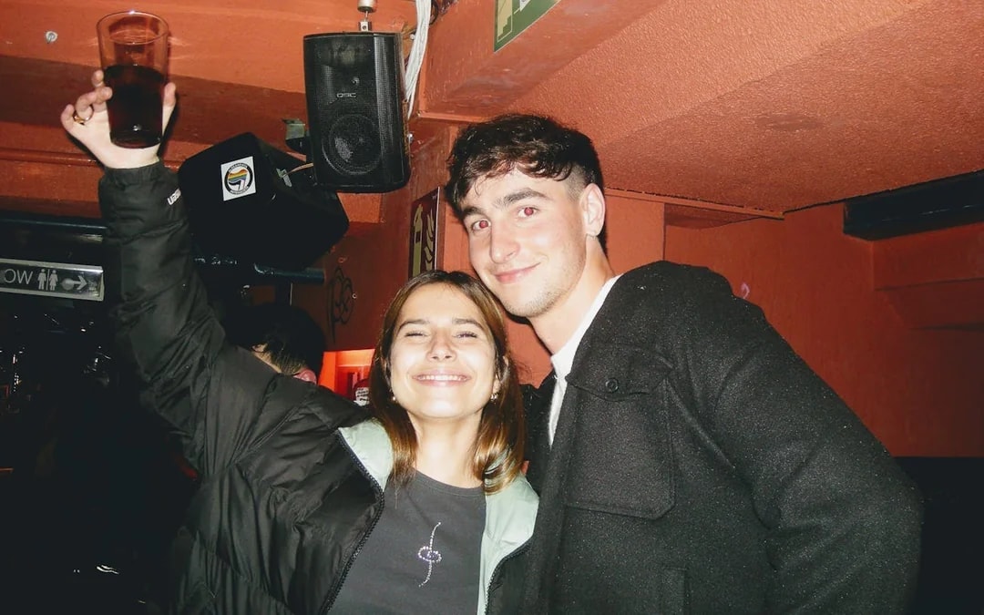Barcelona Pub Crawl with Guided Bar Visits and Skip-the-Line Club Entry Image 8