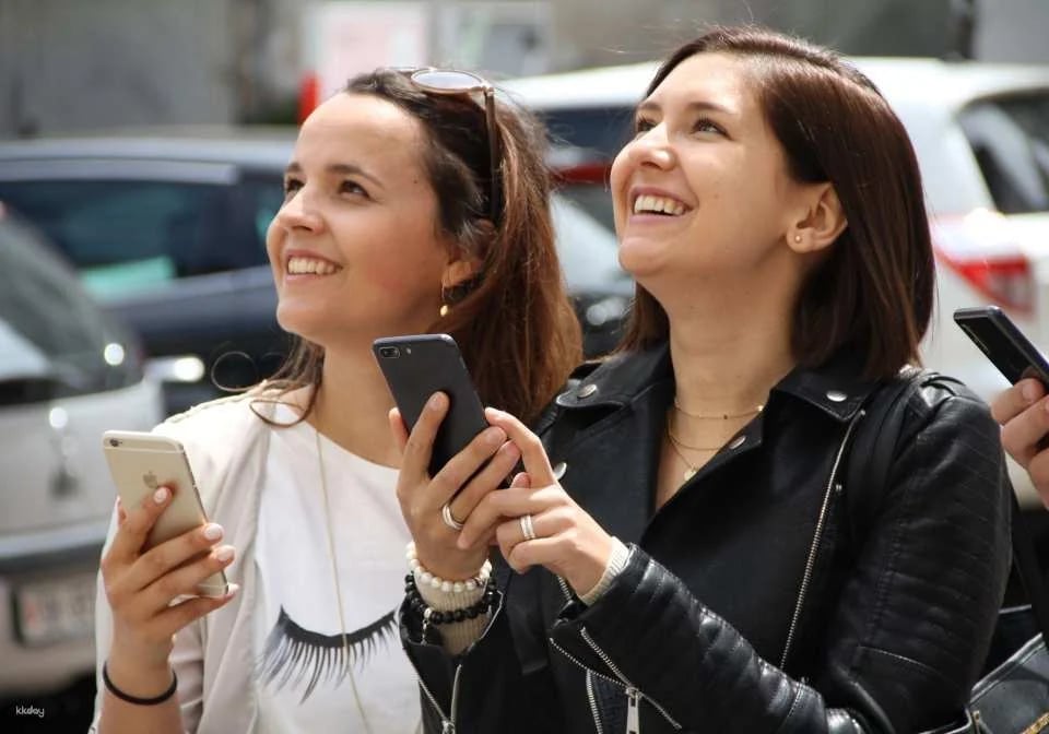 Basel interactive scavenger hunt with the smartphone