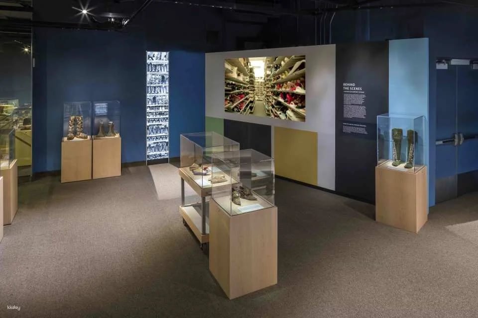 Bata Shoe Museum Ticket | Toronto