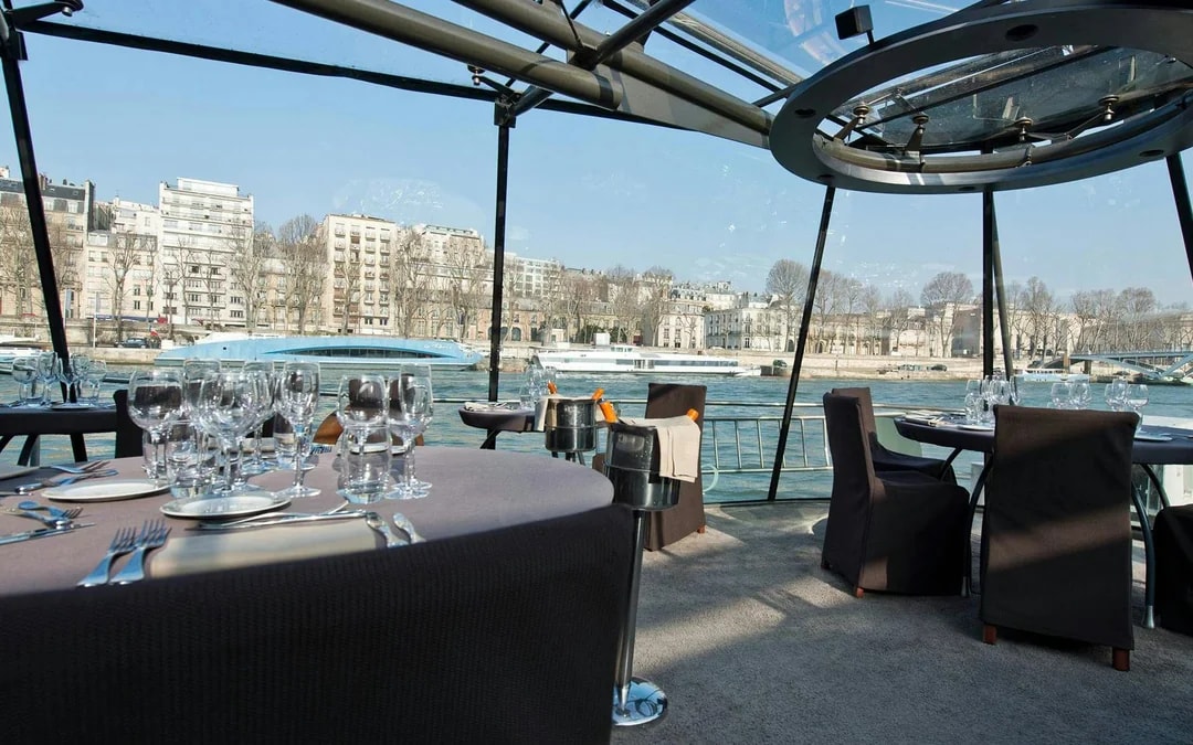 Bateaux Parisiens Seine River Lunch Cruise with French Menu Image 7