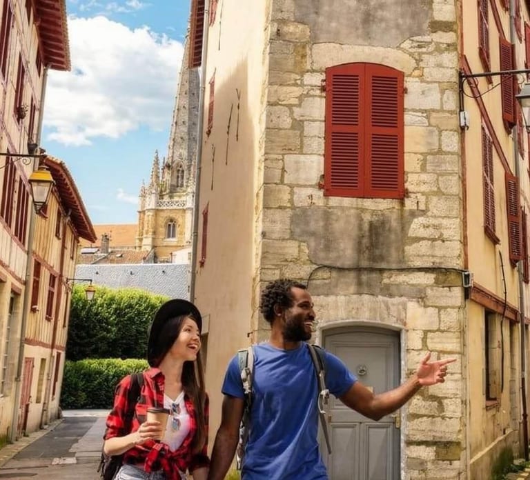 Hello Bayonne: Private 2-Hour City Walk with Local Guide