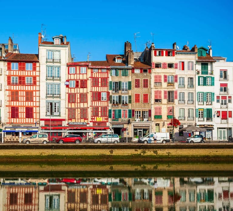Hello Bayonne: Private 2-Hour City Walk with Local Guide