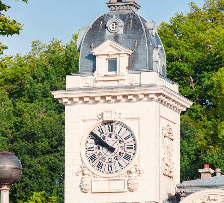 Hello Bayonne: Private 2-Hour City Walk with Local Guide