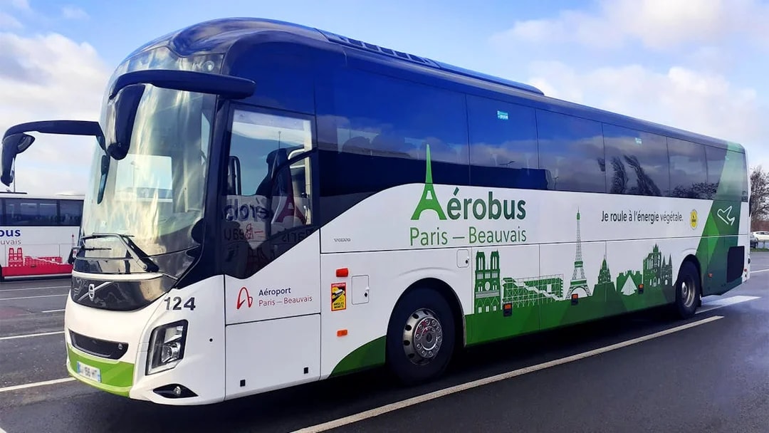 Aerobus parked at Paris Beauvais Airport for transfer to Saint-Denis University.