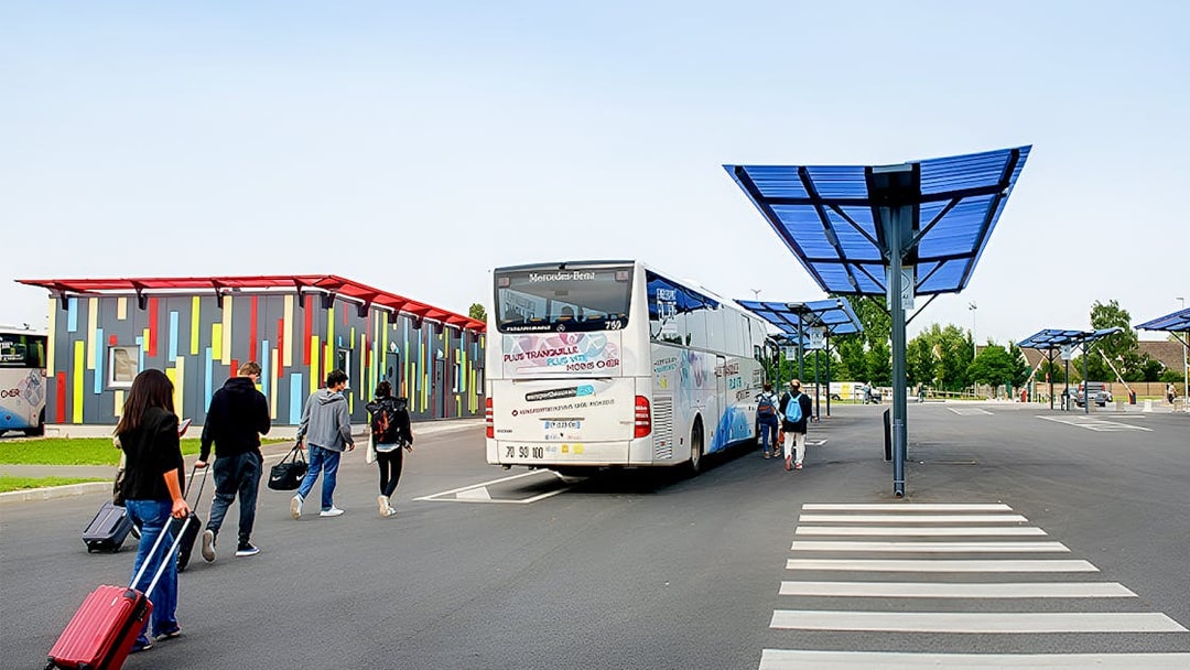 Passengers boarding Aerobus at Beauvais Airport for Paris Saint-Denis University.