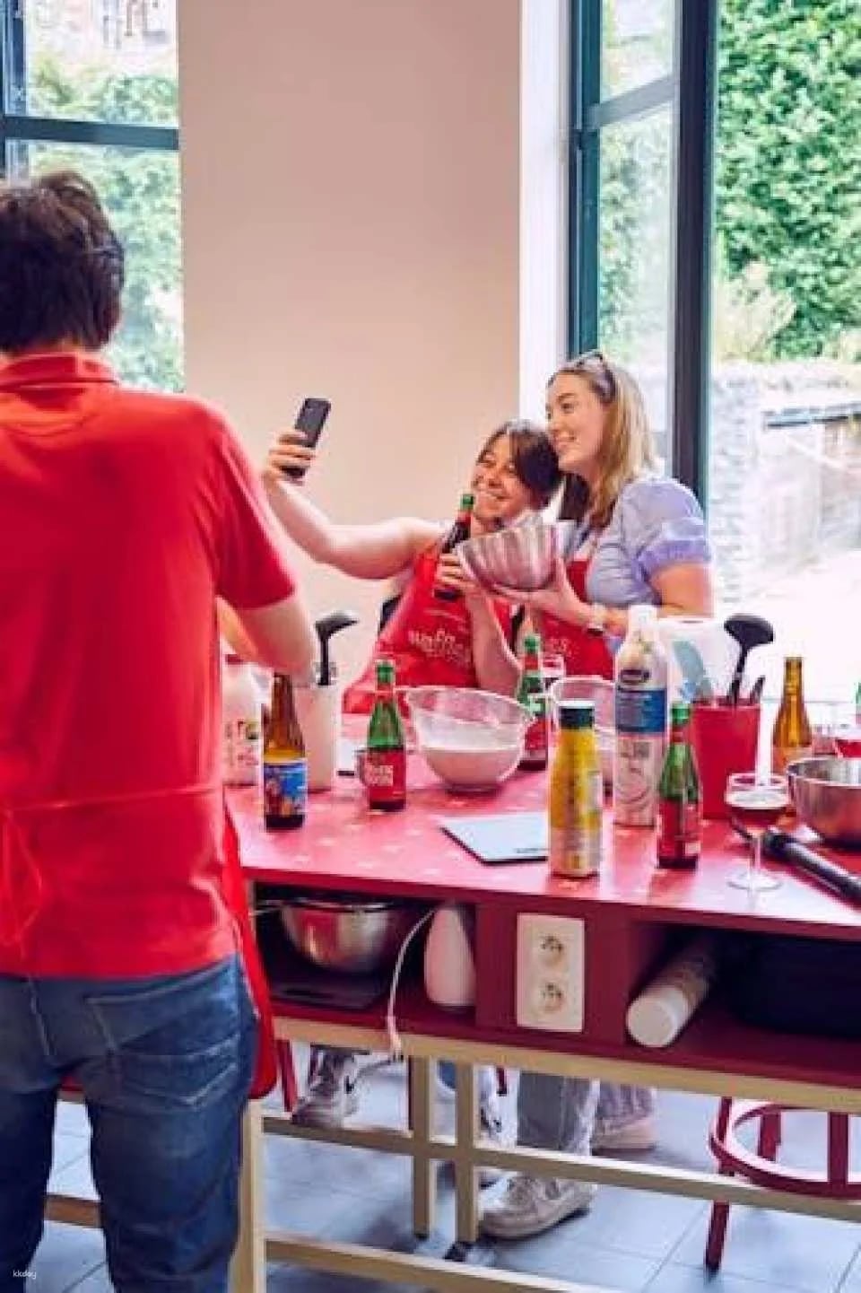 Belgian waffle making workshop and beer tasting in Ghent