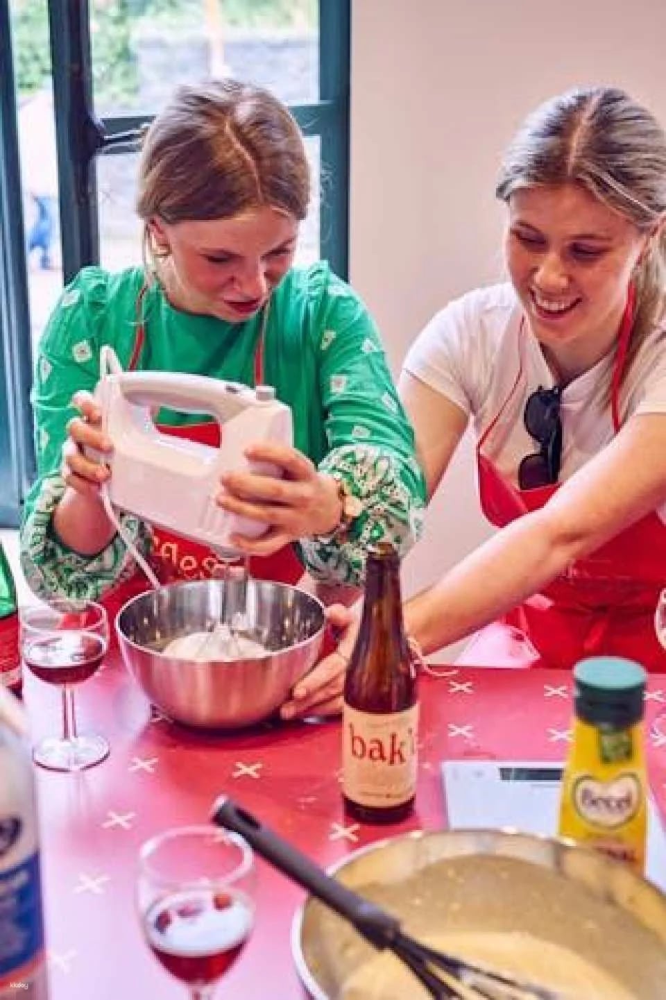 Belgian waffle making workshop and beer tasting in Ghent