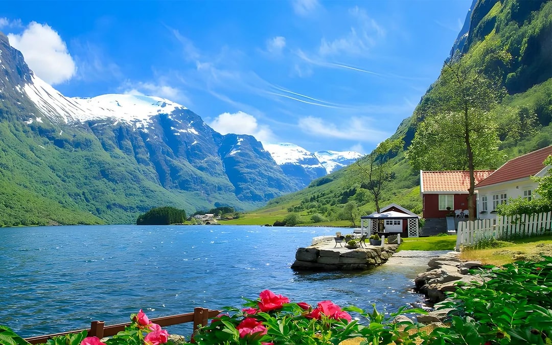 From Bergen: Full-Day Tour of Viking Village, Nærøyfjord Cruise & Flåm Railway Image 6