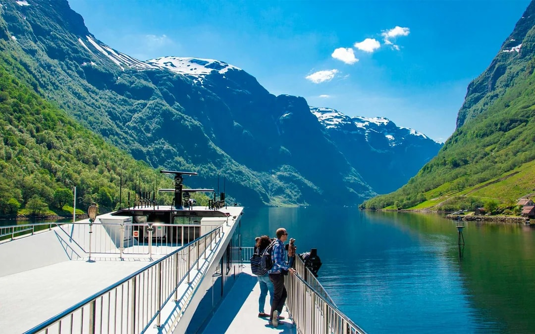 From Bergen: Full-Day Tour of Viking Village, Nærøyfjord Cruise & Flåm Railway Image 3