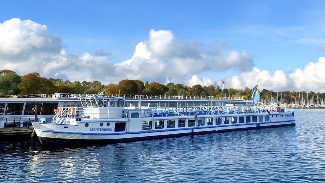 Cruise ship docked at Berlin's Wannsee for Seven Lakes Tour.