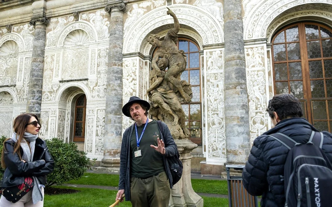 Best of Prague: City Tour by Boat, Bus and on Foot Image 1