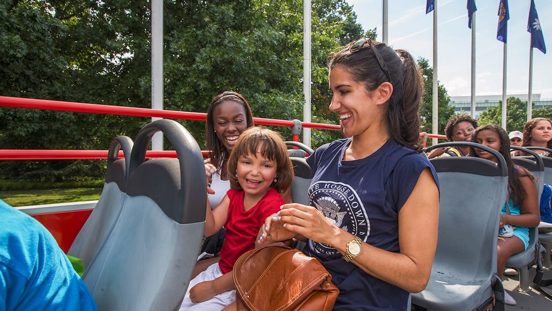 Passengers enjoying a Big Bus Tour in Washington, D.C.