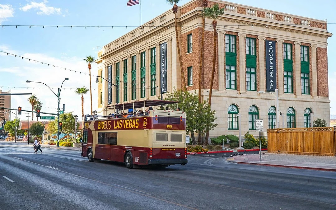 Big Bus: Las Vegas Hop-on Hop-off Bus Tour Image 8
