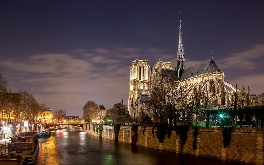 Big Bus: Paris Panoramic Night Bus Tour Image 4