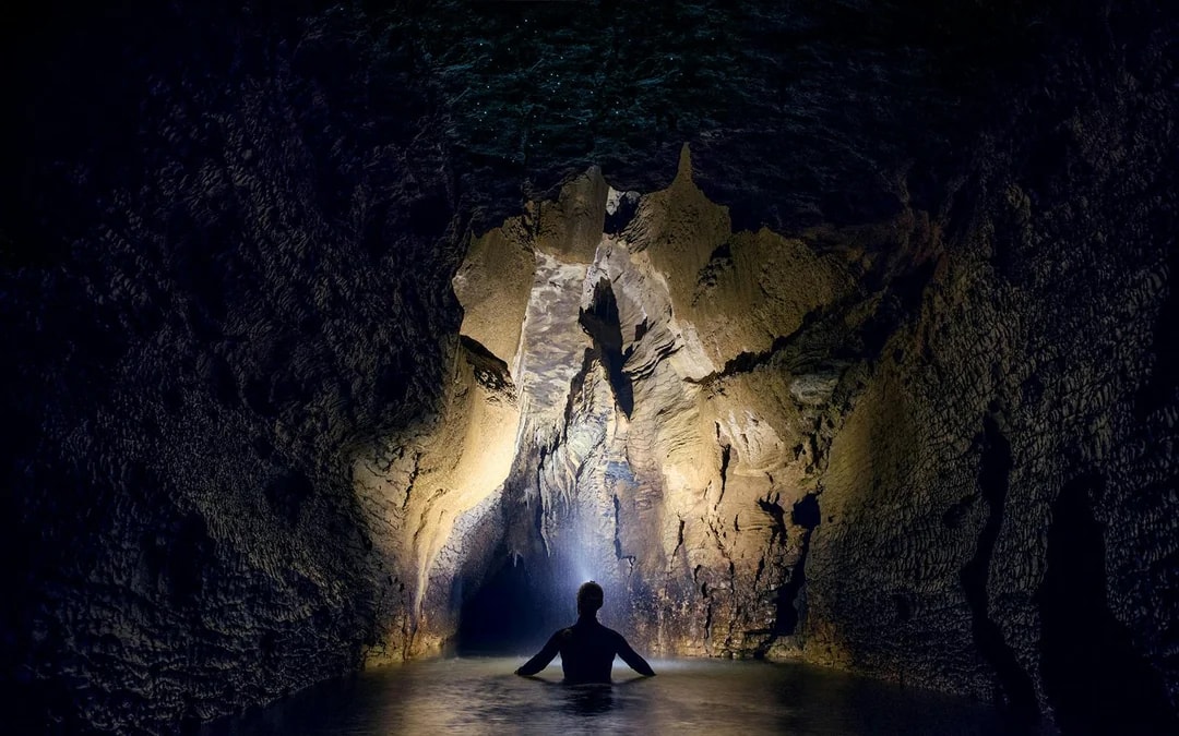 Ruakuri Cave Black Water Rafting Guided Experience  Image 8