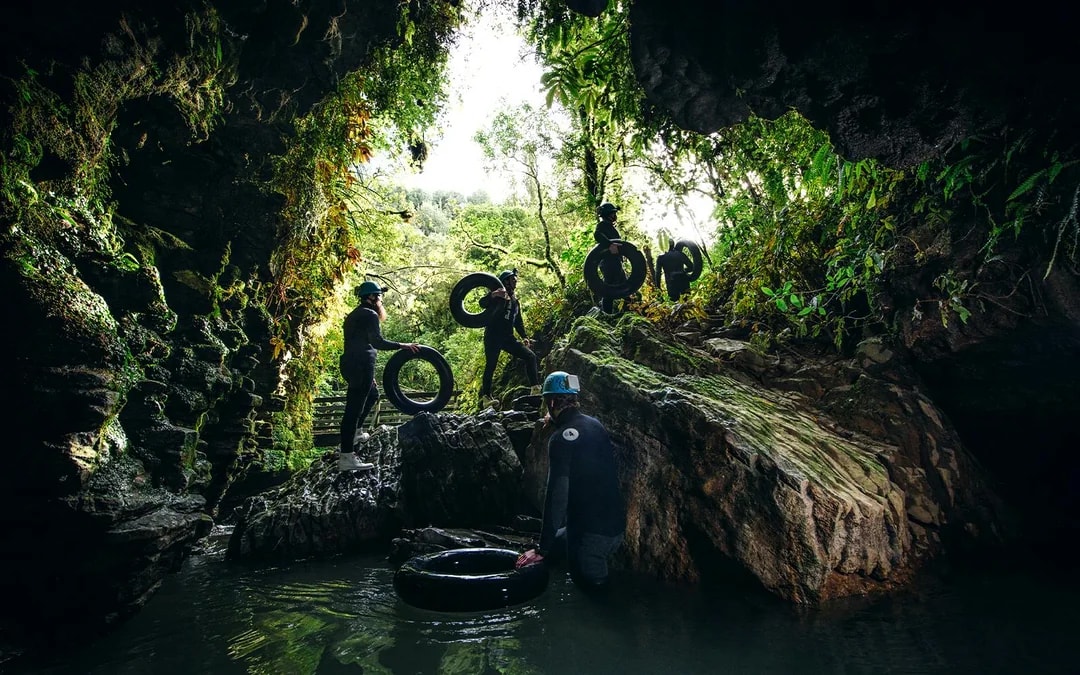 Ruakuri Cave Black Water Rafting Guided Experience Image 12