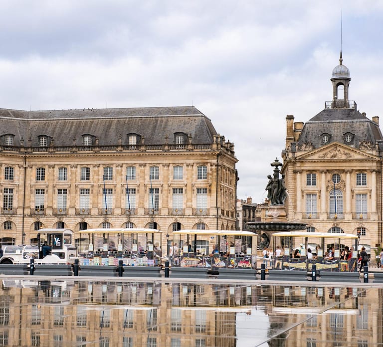 Bordeaux: Tour on a Small Electric Train