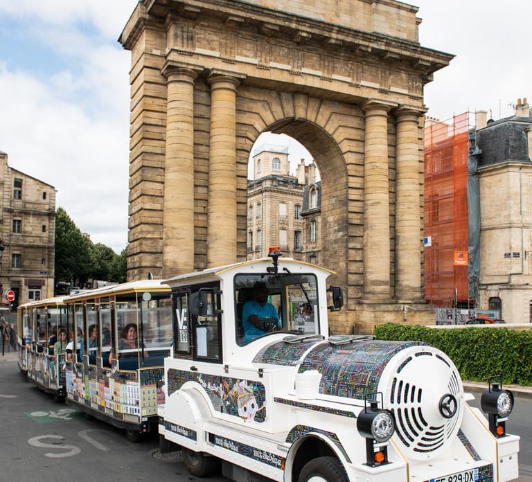 Bordeaux: Tour on a Small Electric Train
