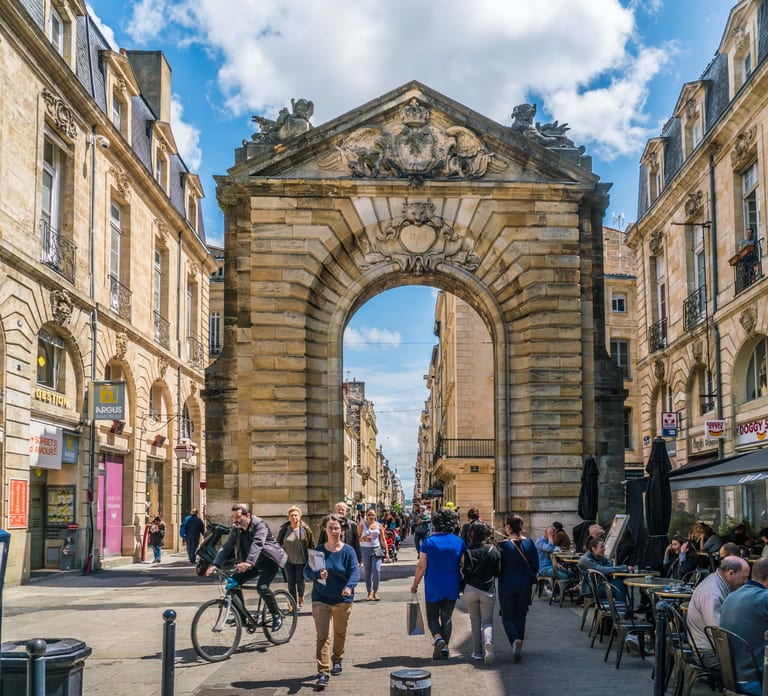 The Ultimate Bordeaux Food Tour: Full Meal & Fine Wines