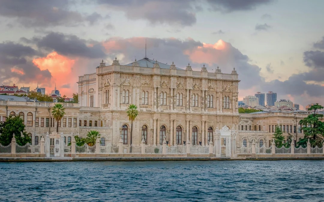 Bosphorus Sunset Cruise with Drinks & Snacks Image 6