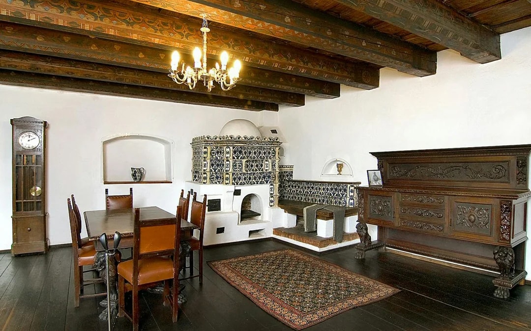 Bran Castle Multilingual Informative Audio Guide Tour Image 5