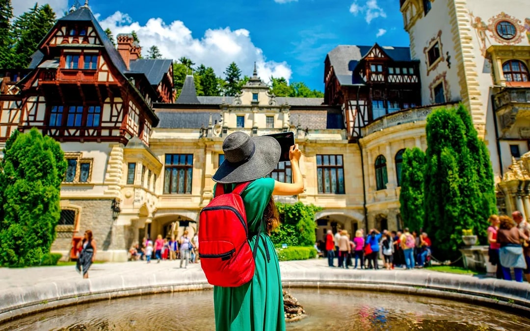 From Brasov: Bran Castle & Rasnov Fortress Tour with Optional Peles Castle Visit Image 9