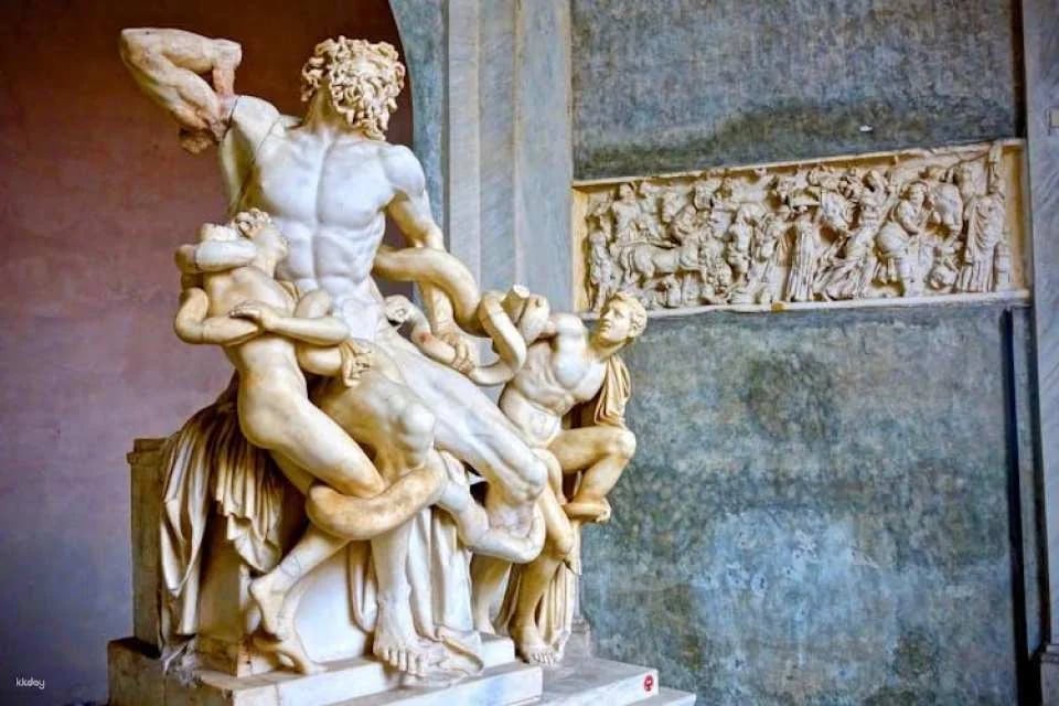 Breakfast and Tickets for the Vatican Museums and Sistine Chapel