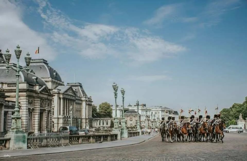 Brussels audio tour with BELvue Museum admission