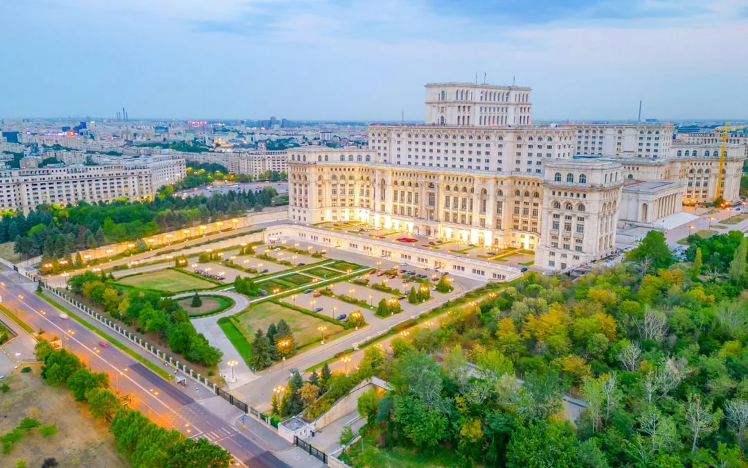 Bucharest: Private Palace of Parliament & Ceaușescu Mansion Guided Tour Image 6