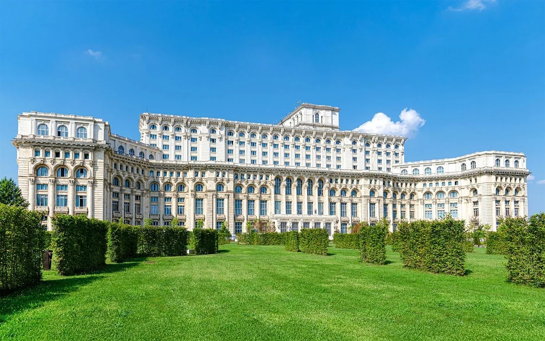 Bucharest: Palace of Parliament, Ceaușescu Mansion & Village Museum Guided Tour with Transfers Image 1