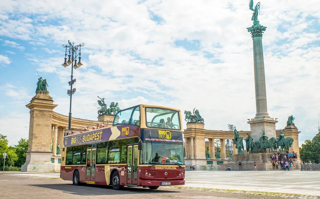 Big Bus: Budapest Hop-on Hop-off Bus Tour Image 6