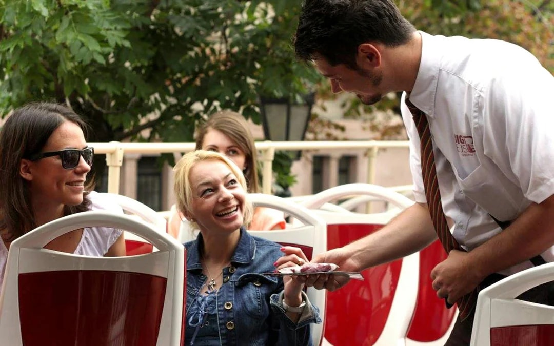 Big Bus: Budapest Hop-on Hop-off Bus Tour Image 7
