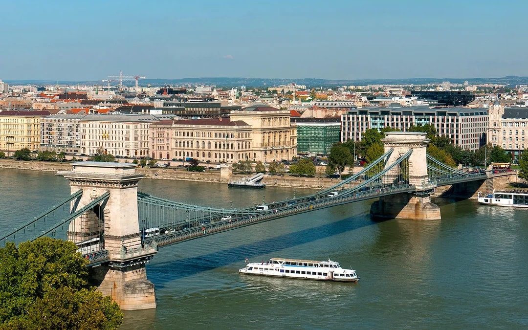 Budapest Danube River Sightseeing Cruise Image 1