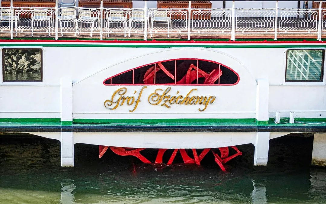 Budapest Danube River Sightseeing Cruise with Drinks Image 5