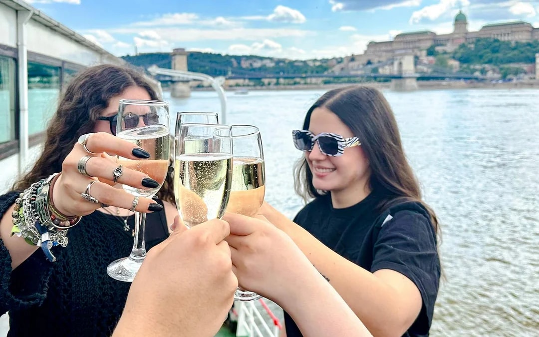 Budapest Danube River Sightseeing Cruise with Drinks Image 2