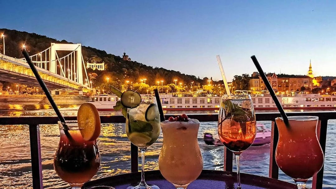 Budapest Danube River Sunset Cocktail Sightseeing Cruise