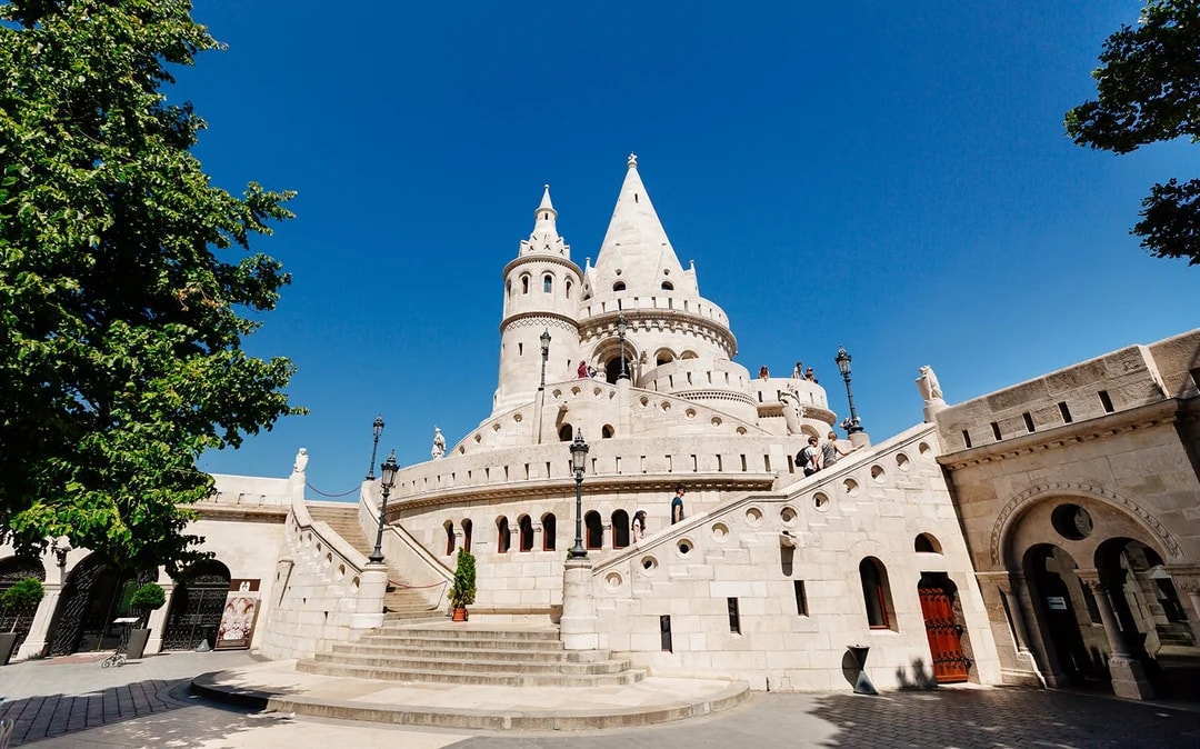 Budapest: Day Trip from Vienna by Bus Image 1