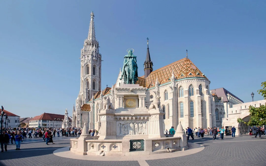 Budapest: Grand City Tour with Parliament Visit Image 11