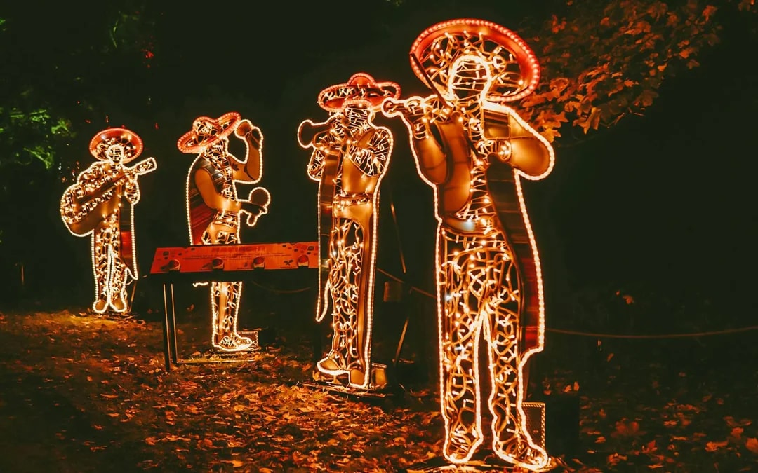 Budapest: Lumina Light Park Wonderworld Entry Tickets Image 8