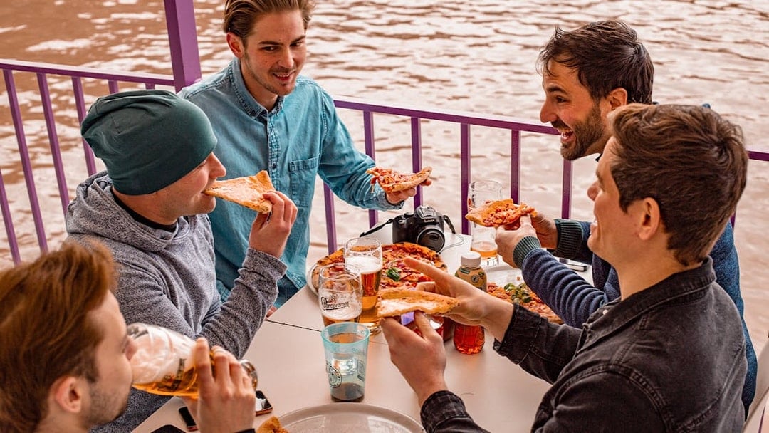 Budapest Danube River Sightseeing Pizza Cruise