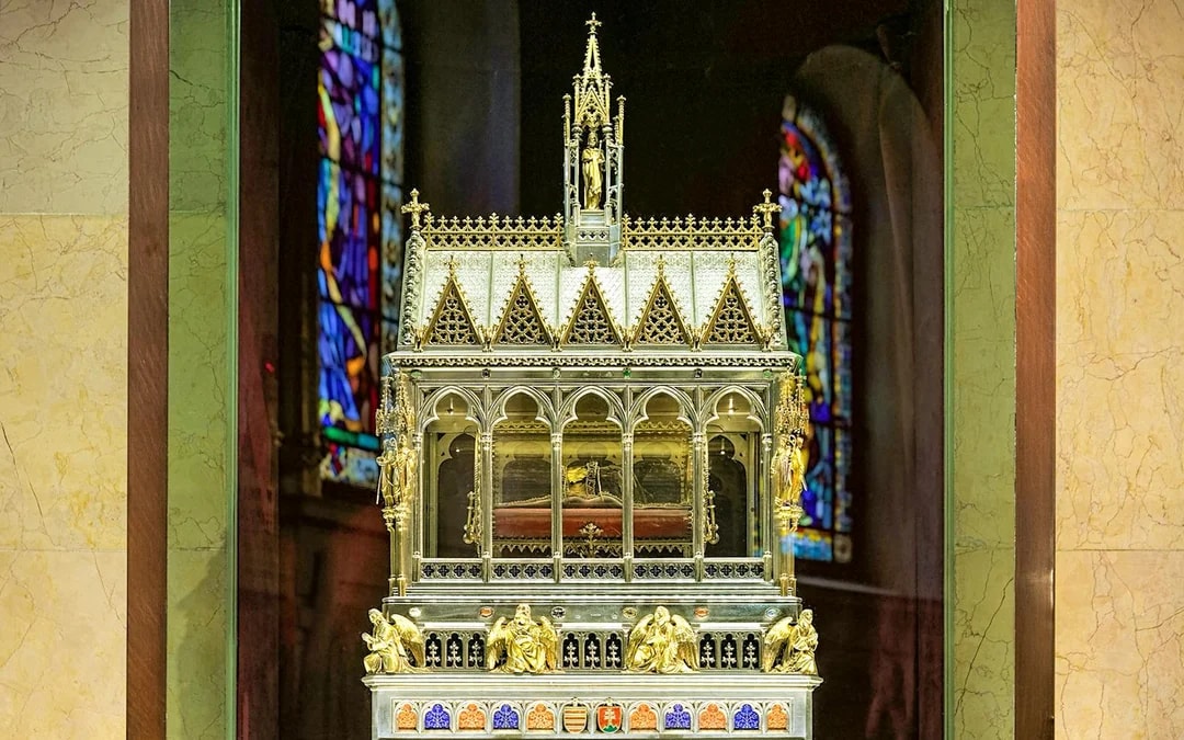 Budapest St. Stephen’s Basilica Guided Tour Image 6